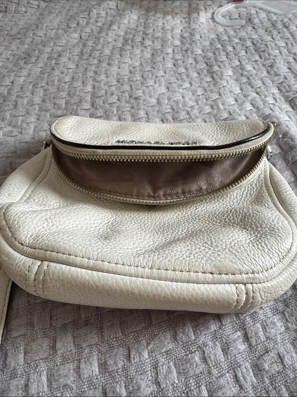 Michael Kors Cream white Pebbled Leather Crossbody with Chain Strap